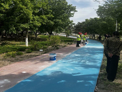 偉博施工盧溝橋綠堤公園SP氟硅石彩色路面工程